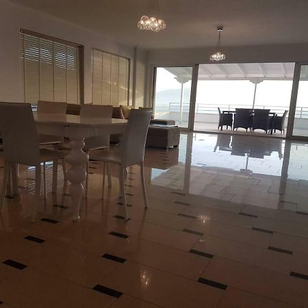 Sea Front Penthouse Apartment Sarande Luaran gambar